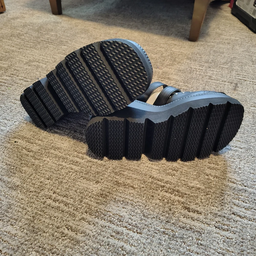 Demonia Women’s Black & White Mary Jane Platform Shoes - Picture 4 of 6